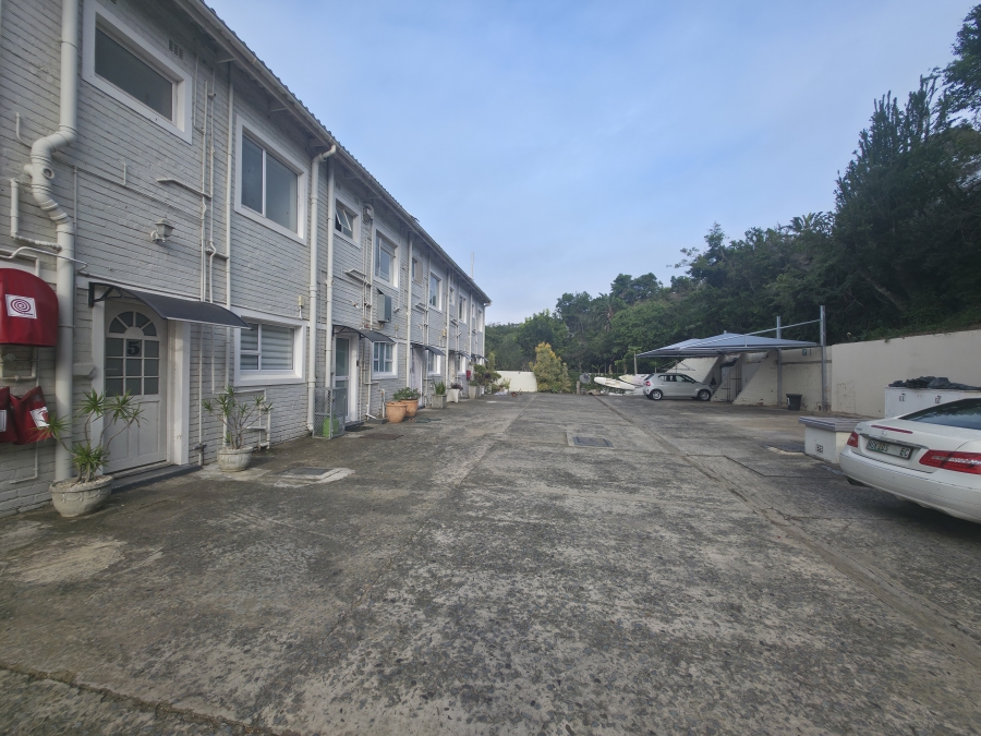 2 Bedroom Property for Sale in Bonza Bay Eastern Cape